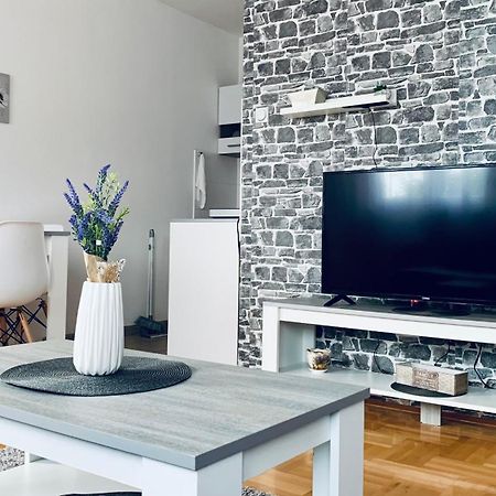 Dream Rental Pirot Apartman Exterior foto